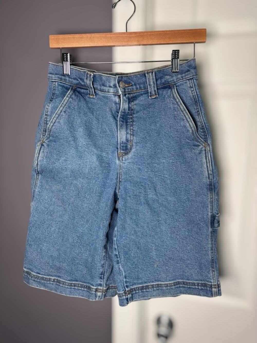 Cello Medium Wash High Rise Cargo Denim Shorts Small